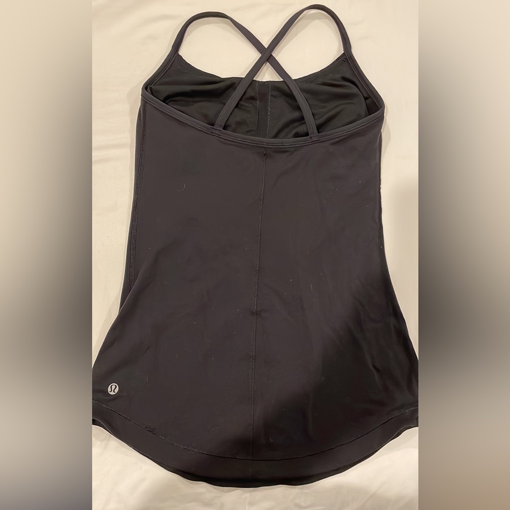 Black lululemon tank